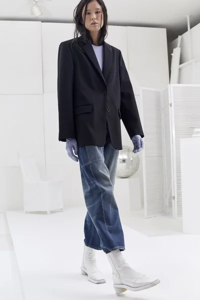 Look 15